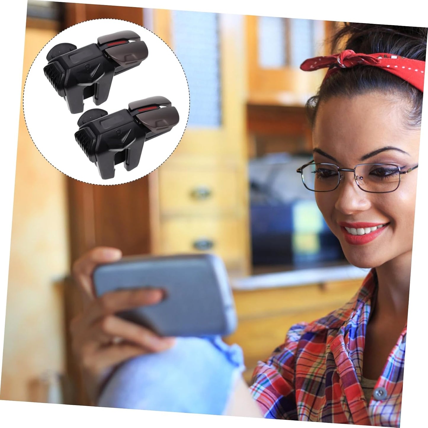 1pair LALAFINA Six-finger Linkage Handle Game Controller Triggers Portable Compact Gamepad for Gamers Birthday