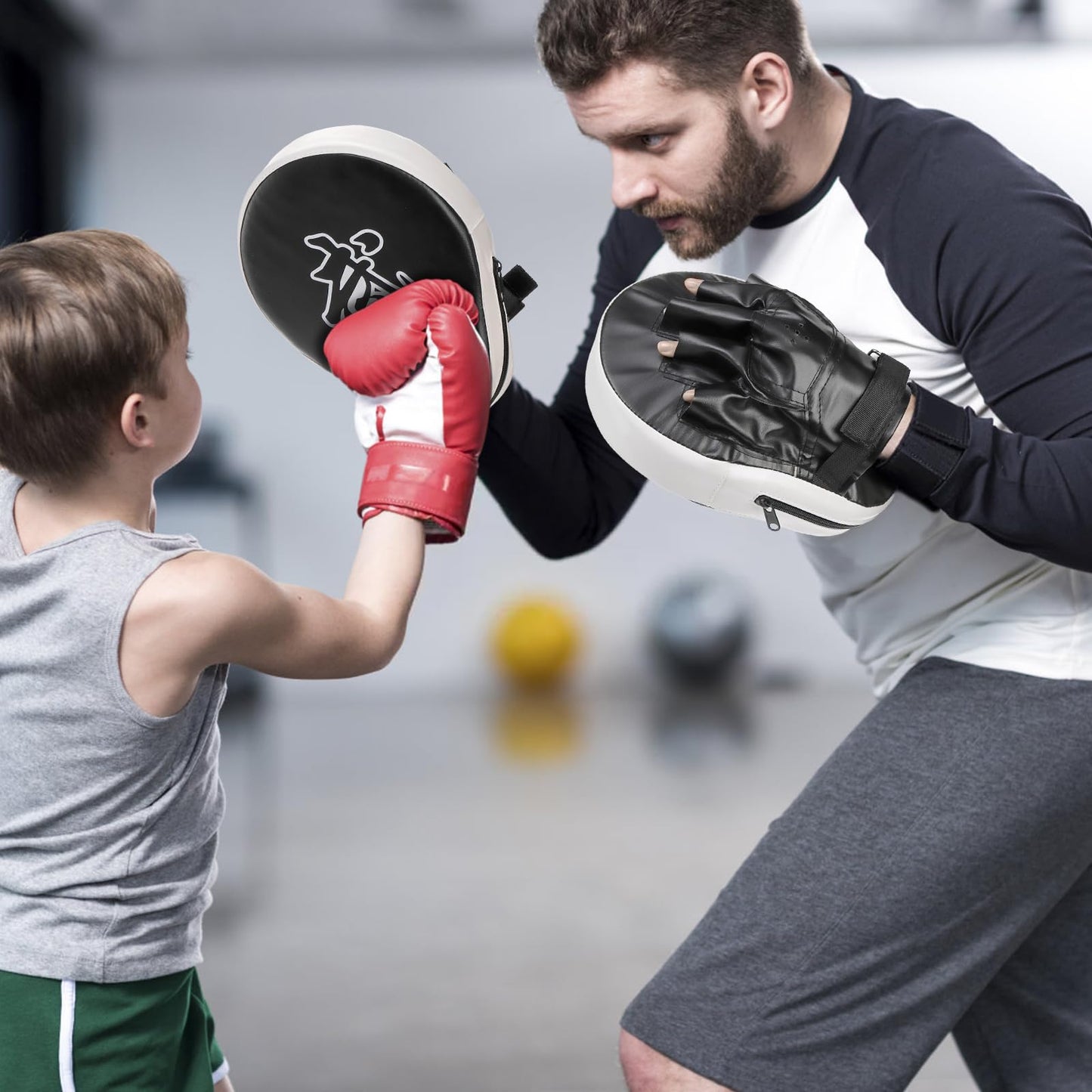 WUWEOT 2-in-1 Punching Mitts Kick Pack Set, Boxing Mitts Focus Pads and Taewondo Kick Pad, Adjustable Soft Shield Durable Training Pads Set for Boxing, Kickboxing, Karate, Muay Thai, MMA Training