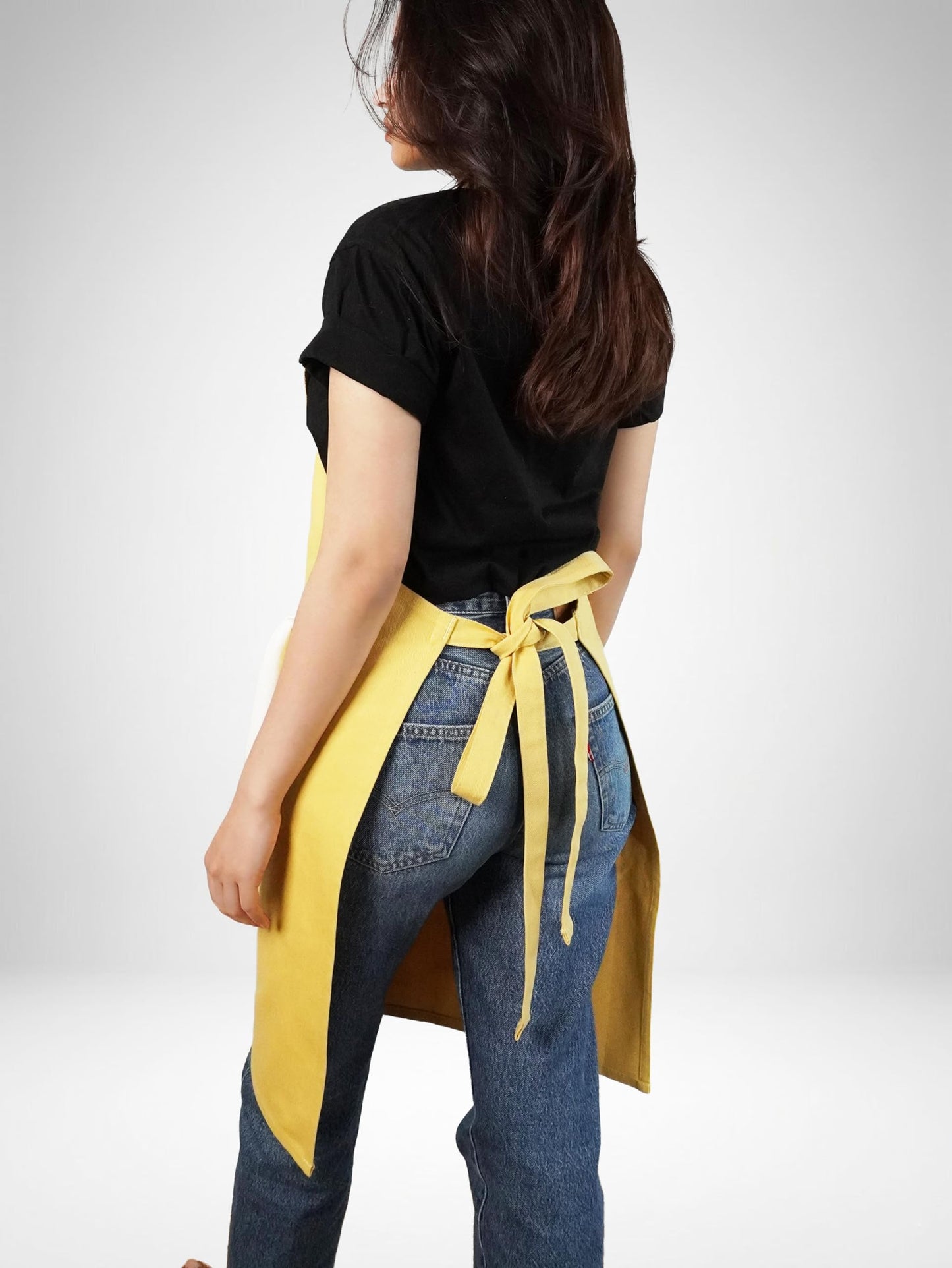RUSTIQUE LINENS Lemon Yellow 100% Cotton Kitchen Apron with 2 Pockets for Men and Women – Adjustable Chef Apron for Cooking Baking BBQ Restaurant Use – Machine Washable Durable Unisex Bib Apron