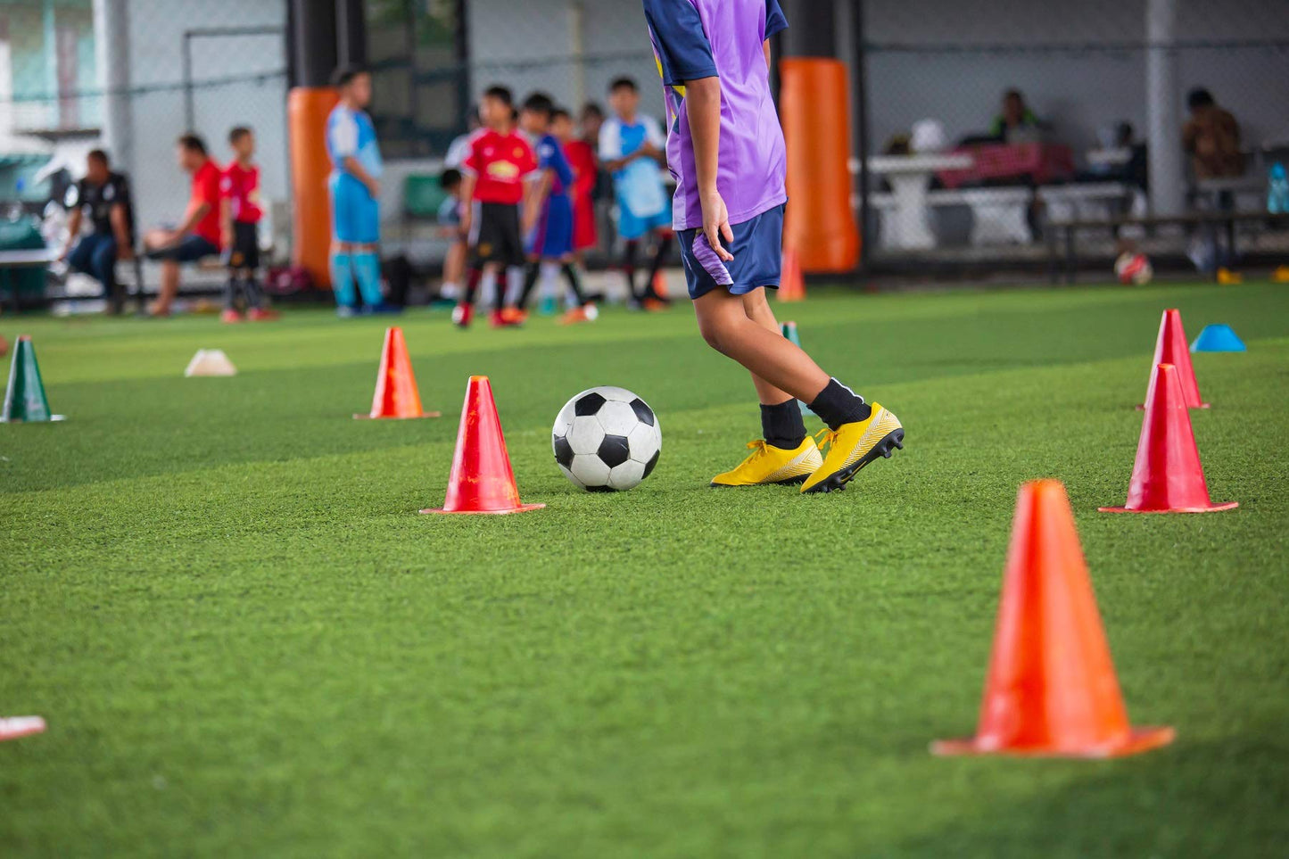 Fragraim 9 Inch Plastic Training Traffic Cones, Sport Cones, Agility Field Marker Cones for Soccer Basketball Football Drills Training, Outdoor Activity or Events - Set of 24, Orange