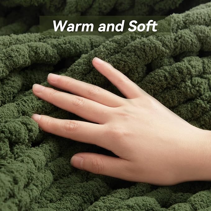 Negwoo Chunky Knit Throw Blanket, 80''*90'' Knitted Throw Chenille Yarn for Bed Couch, Handmade Green Crochet Big Thick Blanket, Machine Washable Cute Comfy Blanket for Home Decor