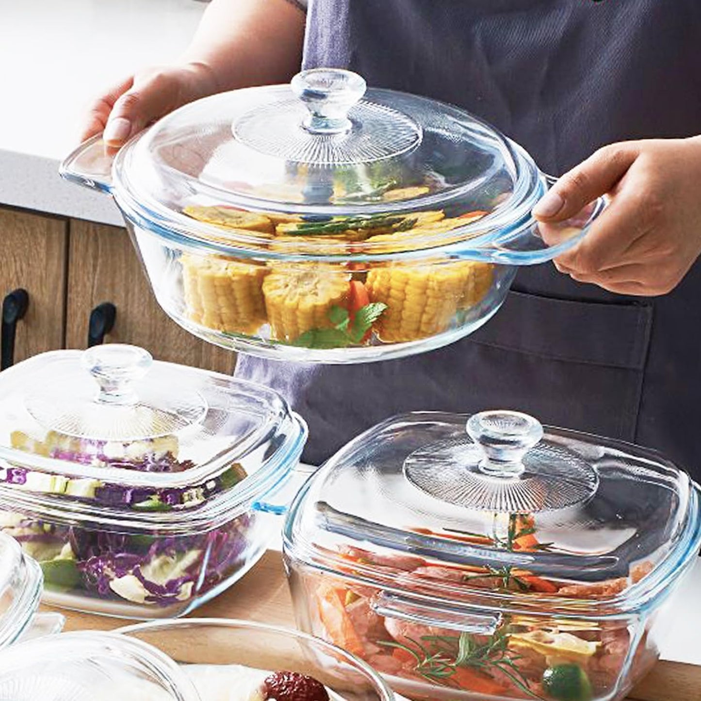 Skiennix Small Tempered Glass Casserole Dish - Round Baking Dish with Lid, 0.8L, Clear