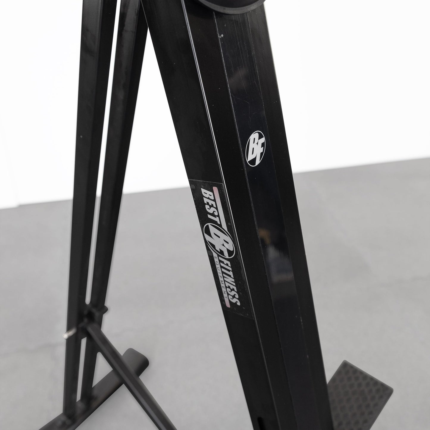 Body Solid (BFMC10B) Total Body Workout Exercise Machine, Vertical Climber, Maxi Climber, Max Jacobs Cardio Ladder for Home and Commercial Fitness Gym (Midnight Black)