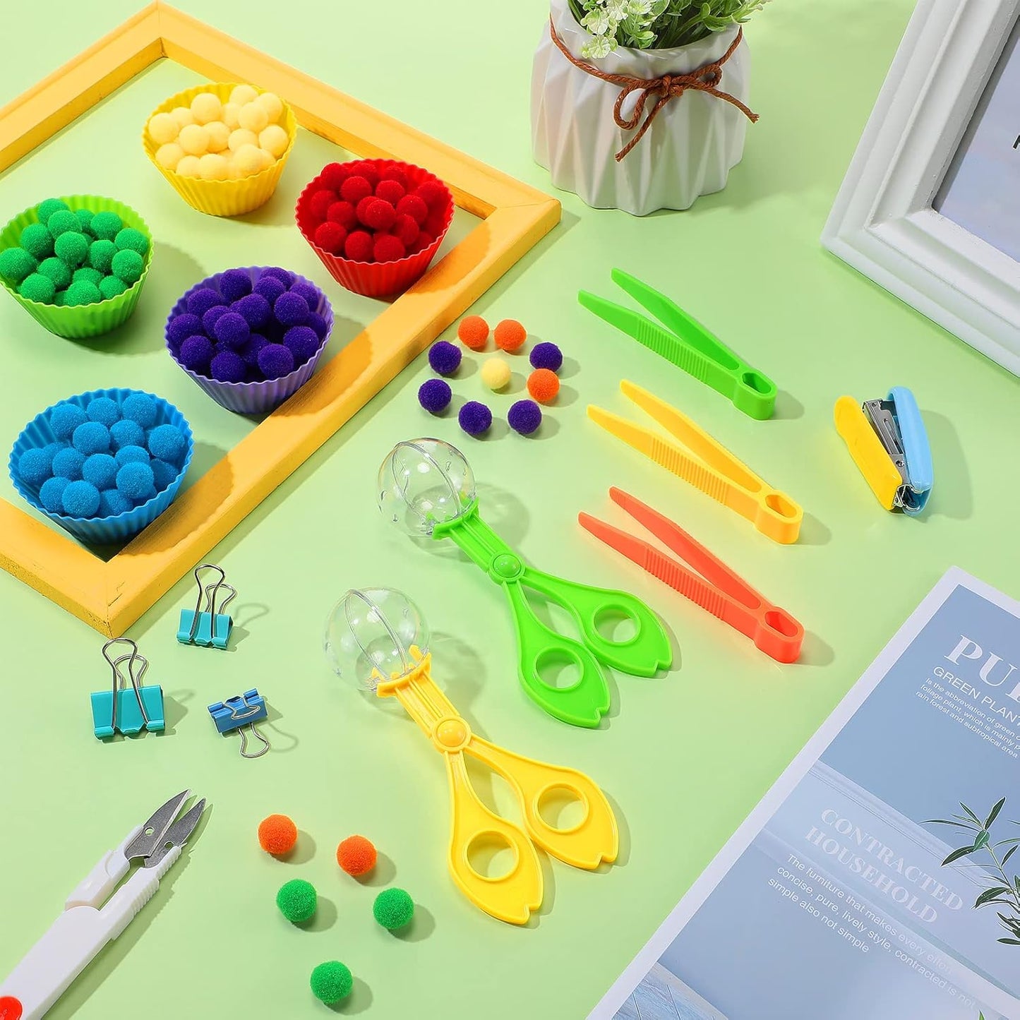 Skiennix Fine Motor Skills Handy Scooper Set - 142 Pieces for Early Education & Sensory Play