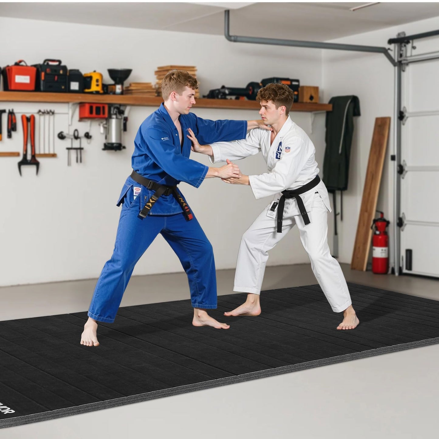 VEVOR 10x5 ft Wrestling Mat, Martial Arts Thick Mat for Home Gym Workouts Exercise, Waterproof PVC Roll-Up Training Mats for Gymnastics, Tatami, Jiu Jitsu BJJ MMA Judo, Boxing, Black