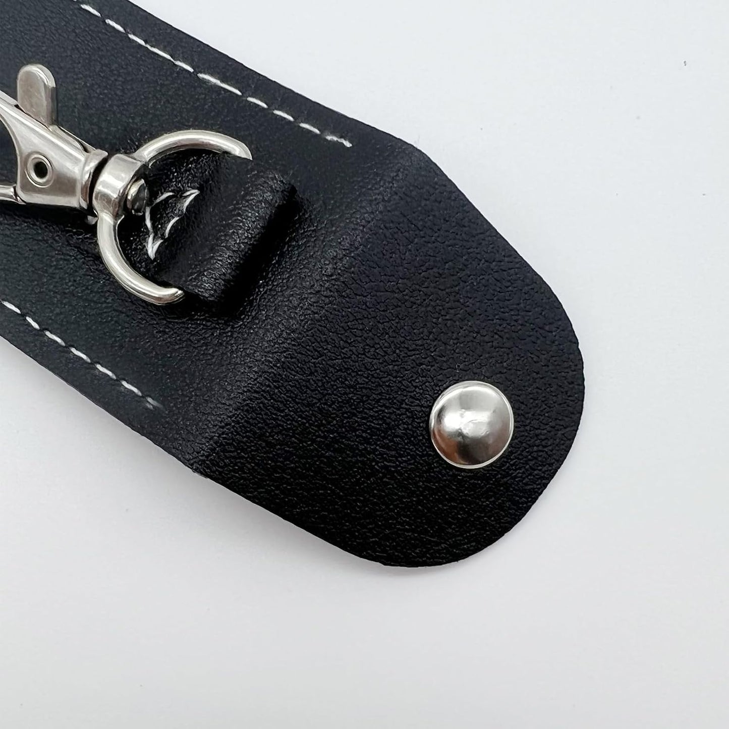 MUZZIOU 2 Anti Lost USB Flash Drive Leather Holder, Pcs Leather USB Protective Case for Alloy Shark Buckle Lightweight