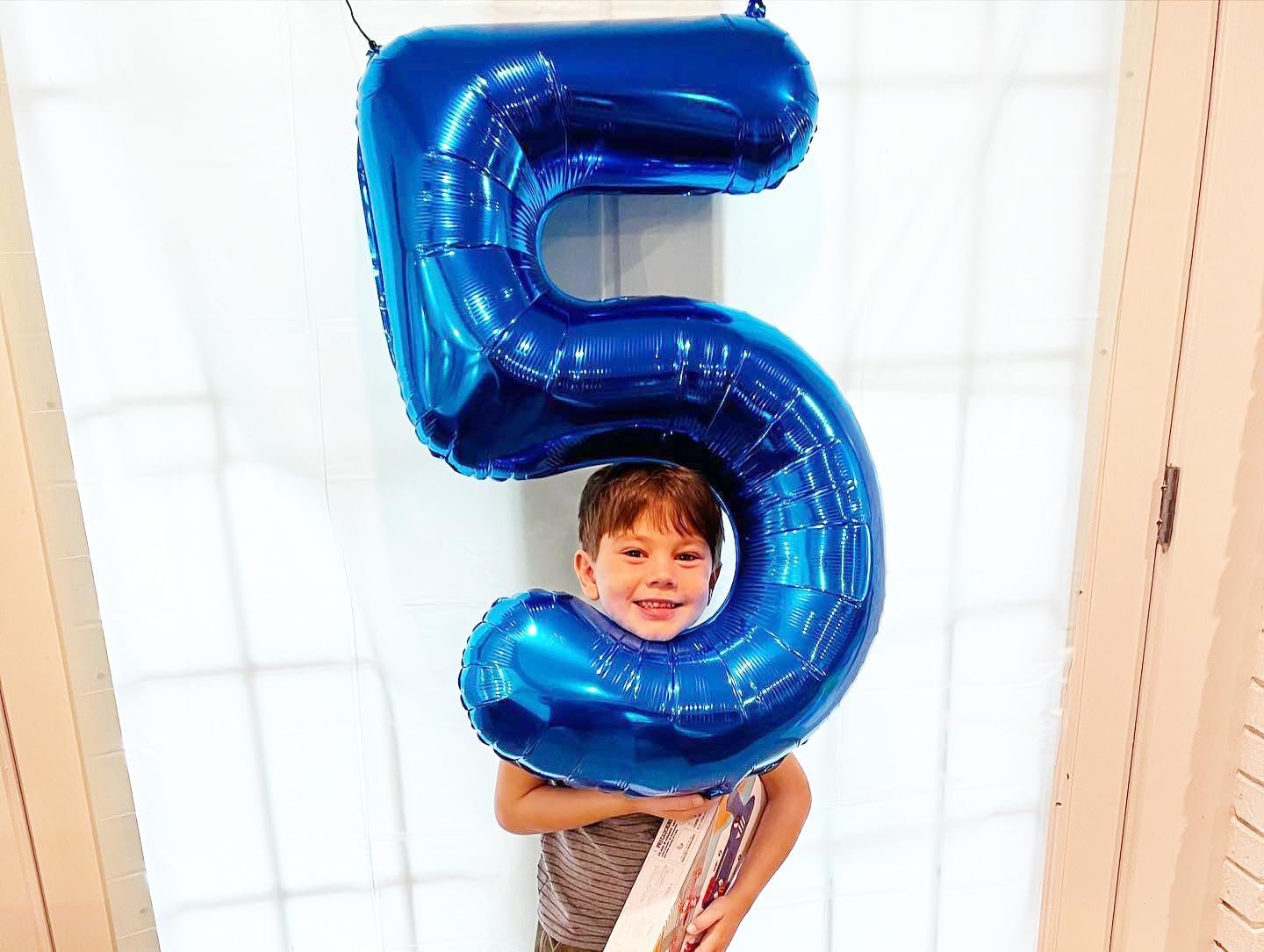 Number 27 Balloon by [Brand Name] - 40-Inch Navy Blue Birthday Decoration for 27th Celebration