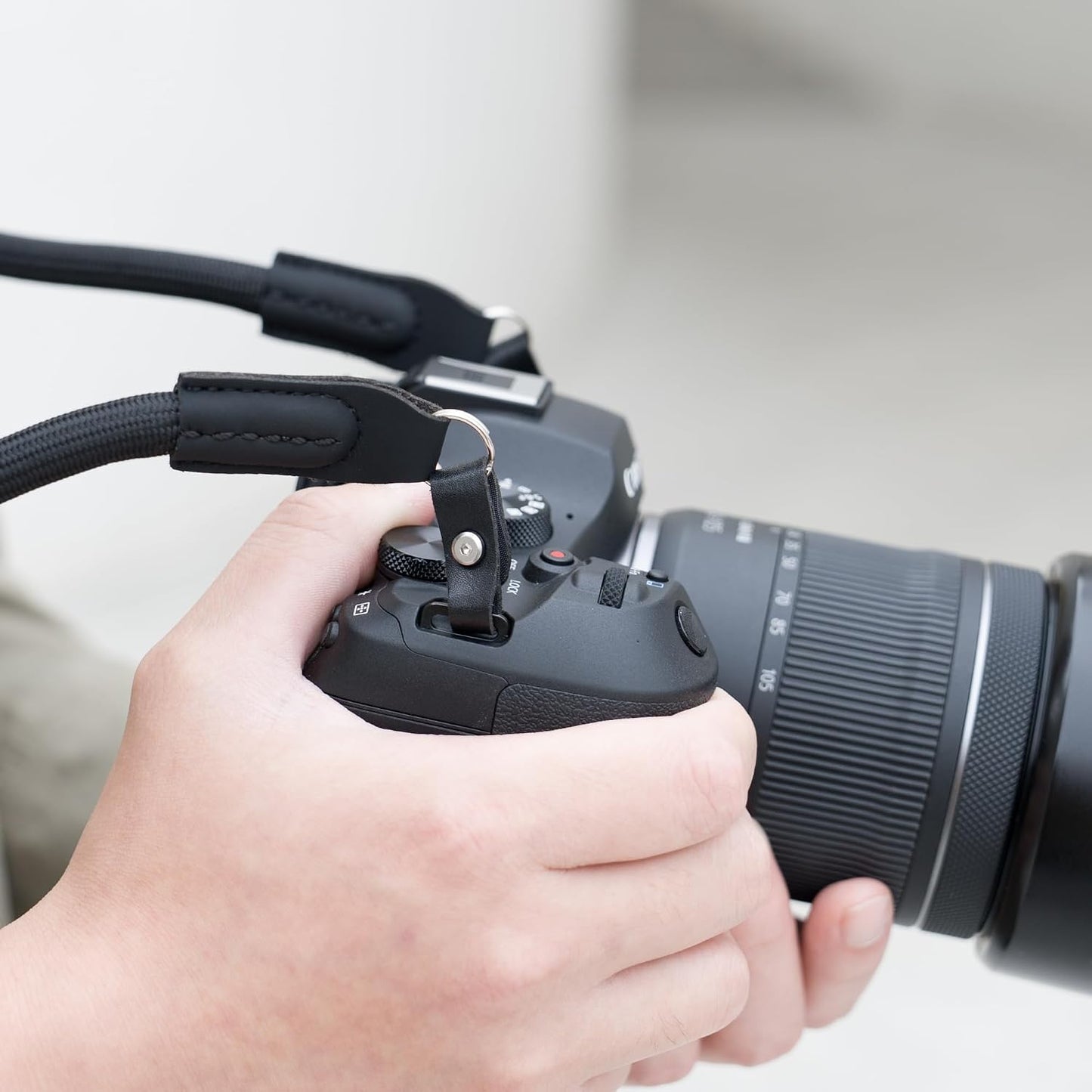 R6 R5 R50 R50V R100 R10 R8 R7 R6 R5 R1 R3 ZV-E10 ZVE10 ZVE10II Camera Hand Wrist Shoulder Neck Strap Adapter Loop
