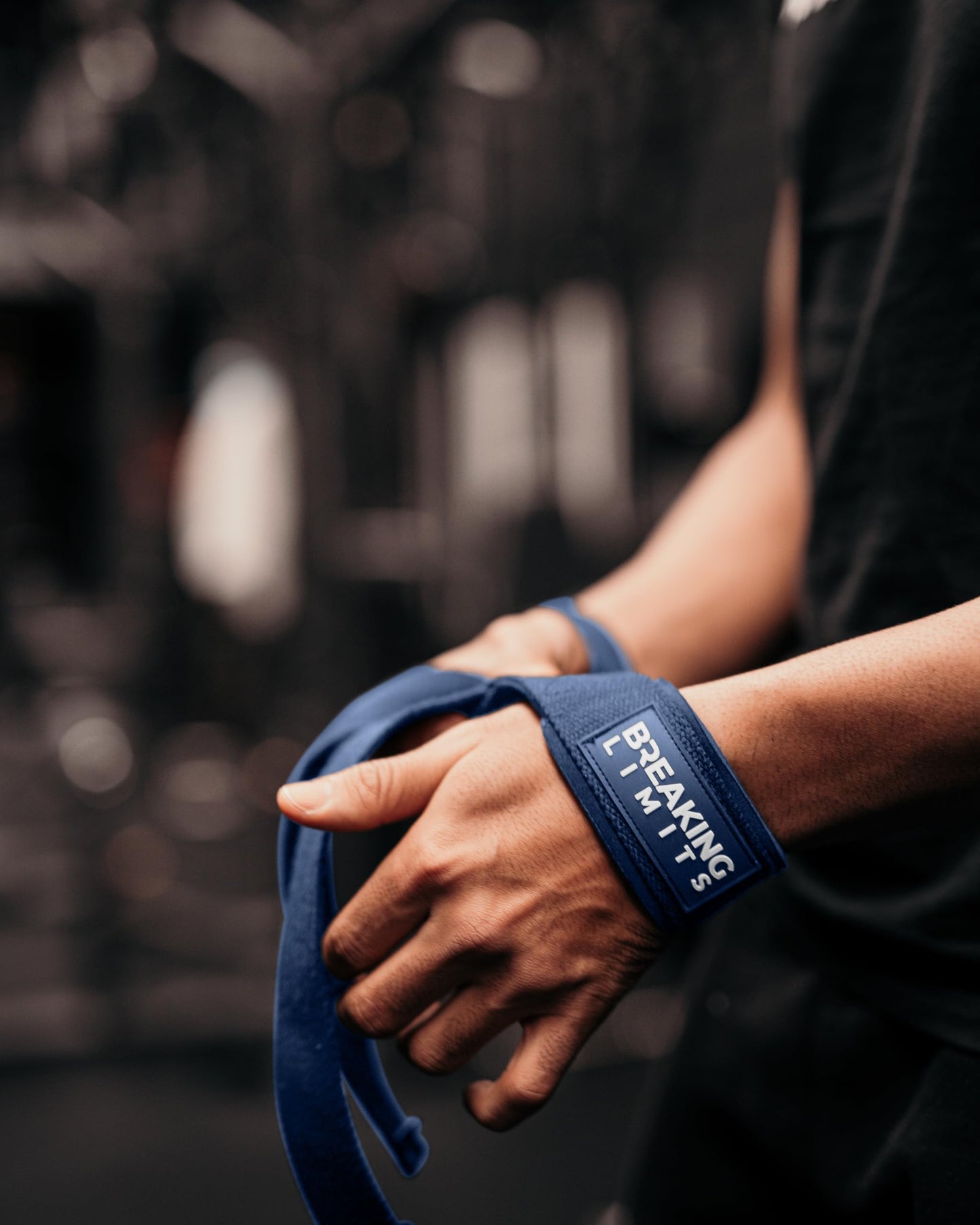 Breaking Limits Gym Straps Weight Lifting Wrist Wraps Bundle – Workout Lifting Straps for Deadlift – Wrist Straps for Weightlifting Men & Women - Muñequeras Para Gym (Navy Blue)