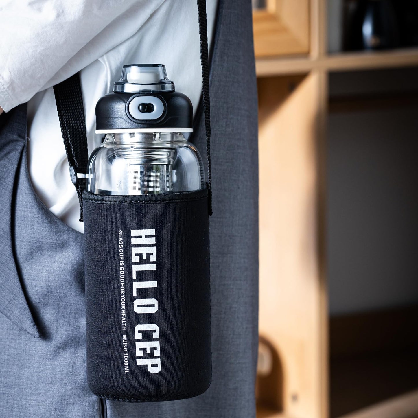 wangsdjy 34oz Glass Water Bottle with capacity Mark & Stainless Steel Tea Strainer-Large Capacity for Hot/Cold Drinks,Coffee,Tea,and Water-Includes Protective Sleeve,Perfect for Home,Office (34oz2PCS)