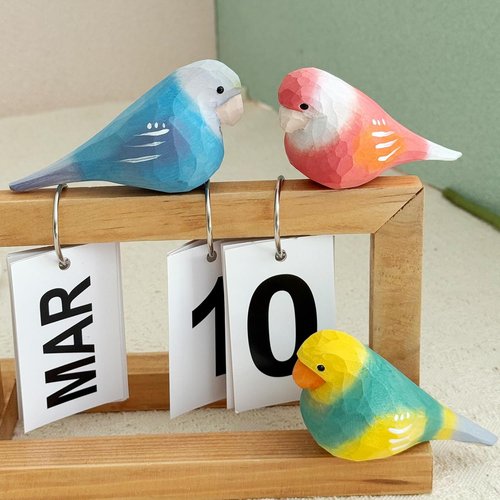LWINGFLYER Hand-Carved Wooden Bird Figurines - Vibrant Miniature Statues for Home Decor (3PCS Parrot)