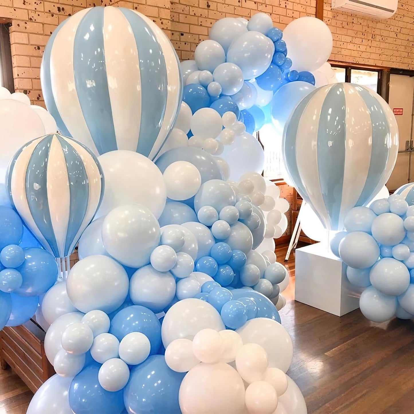 PartyWoo Light Blue Balloon Arch Kit - 85 Pcs in Various Sizes for Baby Showers & Birthdays | Aqua Blue Decor