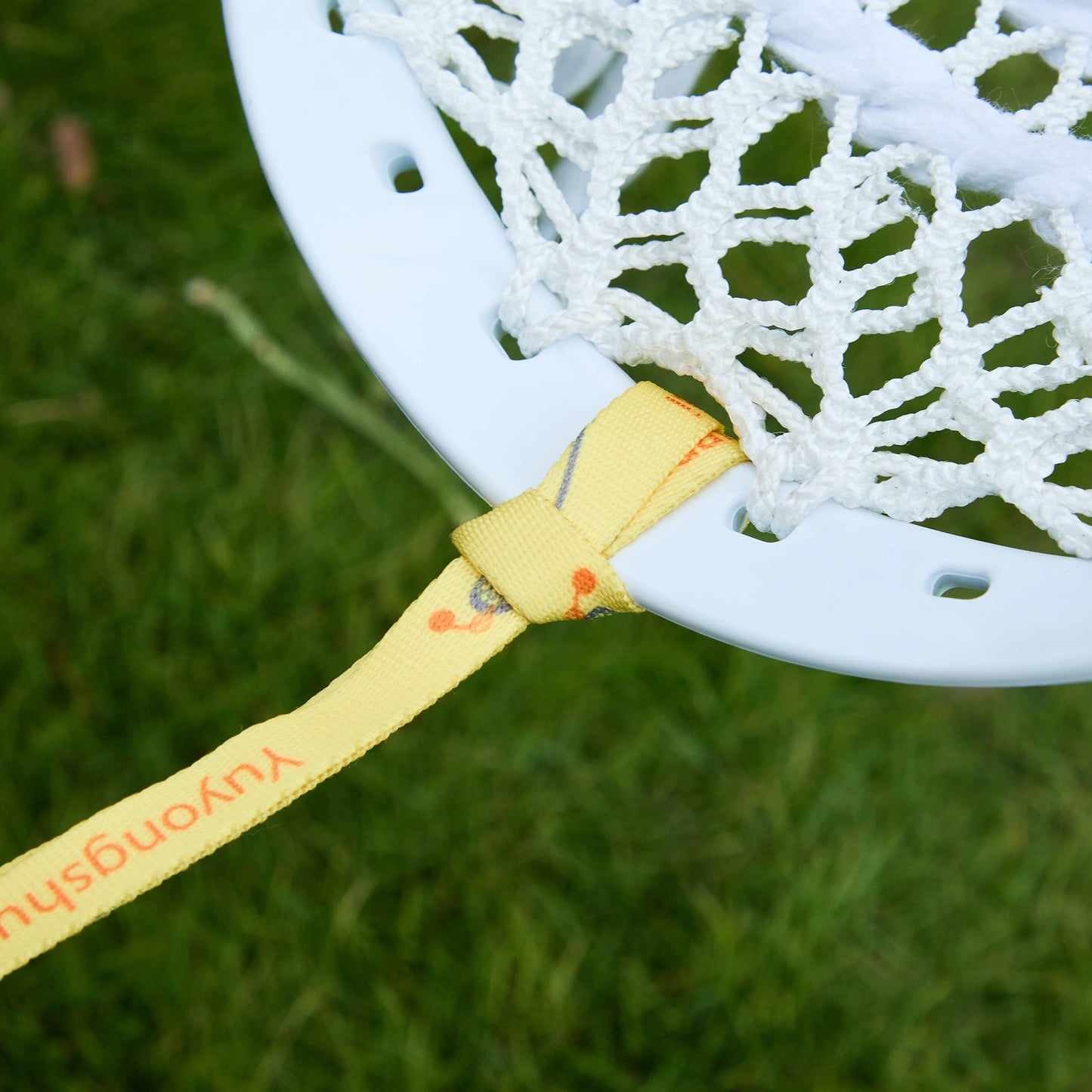Yuyongshuai Lacrosse Training Equipment,Lacrosse Practice Cradling, Rebounders for Youth, Includes: 1 Ball, 5 Ropes, 2 Rubber Sleeves.