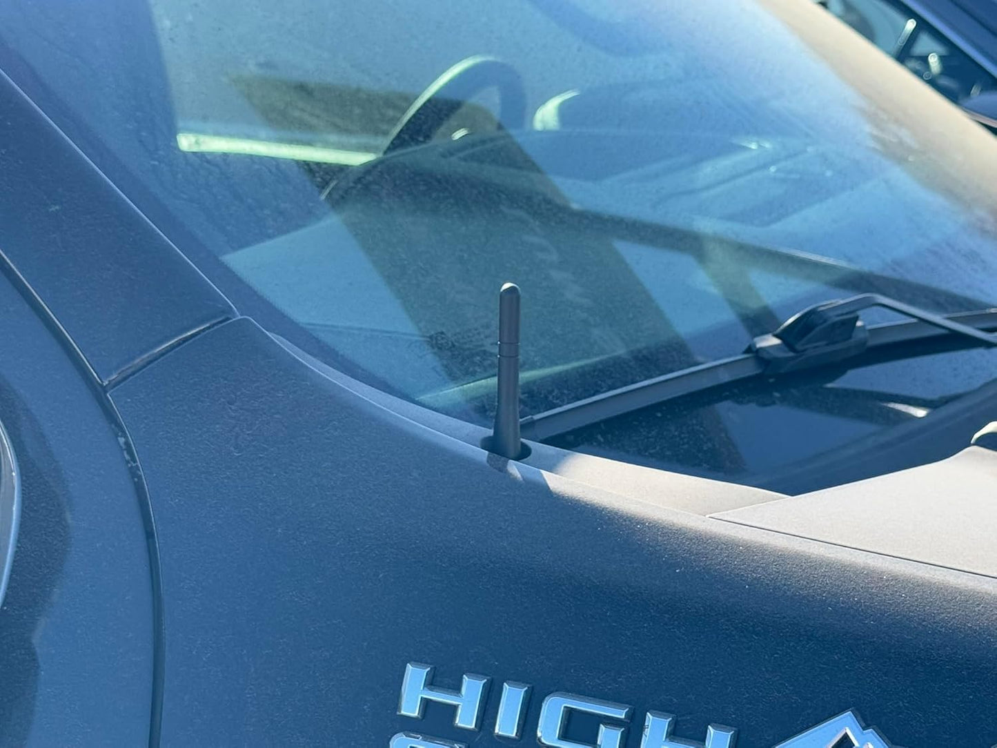CravenSpeed 2500HD 3500HD (2020-2025) 4 Inches Stubby Antenna Compatible with Chevy Silverado and GMC Sierra and | |