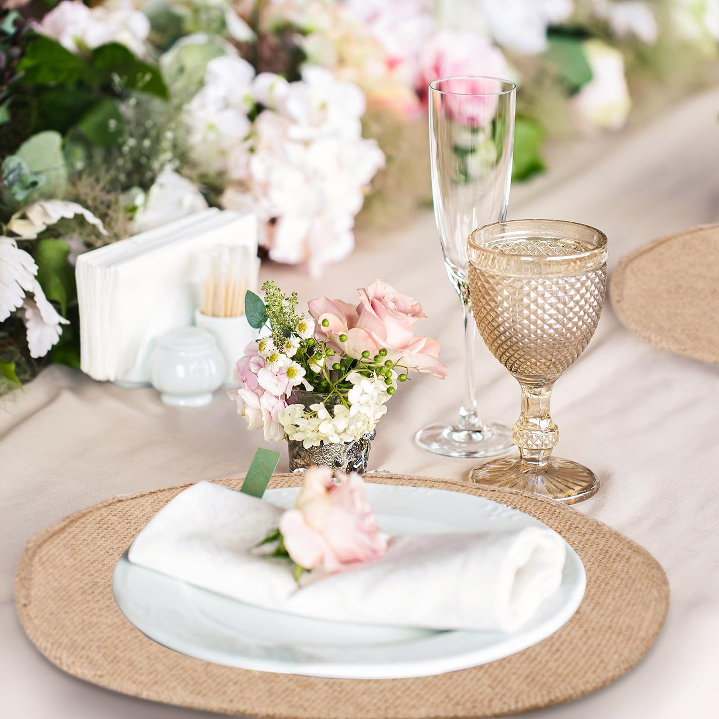Yunlly Set of 48 Round Burlap Placemats Bulk Burlap Farmhouse Placemats Set Heat Resistant Table Mats Circle Jute Charger Place Mats for Wedding Holiday Dinner Rustic Table Decorations(11.8 in,Brown)