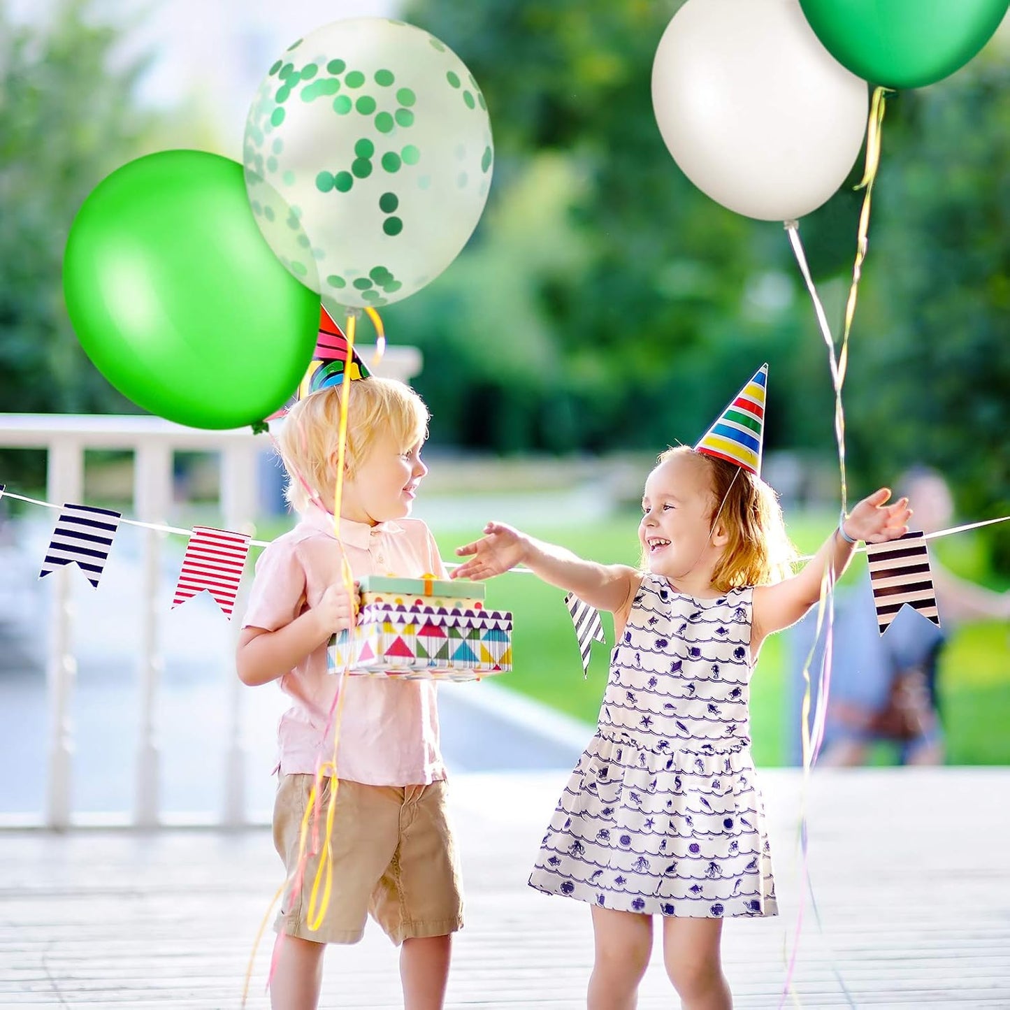 Sumind 48 Pcs Green Balloons - 12 Inch White & Green Confetti Latex for Jungle Safari Party Decor