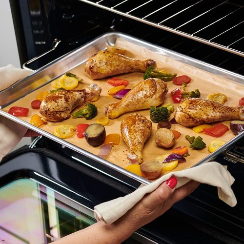 GUSTO Kraft Parchment Paper Roll - Non-Stick Baking Paper with Cutter | 15 in x 200 ft for Air Fryer & Cooking
