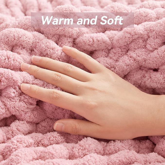 Negwoo Chunky Knit Throw Blanket, 60''*80'' Knitted Throw Chenille Yarn for Bed Couch, Handmade Light Pink Crochet Big Thick Blanket, Machine Washable Cute Comfy Blanket for Home Decor