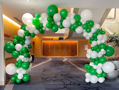 FOTIOMRG Green Balloon Garland Arch Kit - 110-Piece Set with 18", 12", 10", & 5" Latex Balloons for Parties