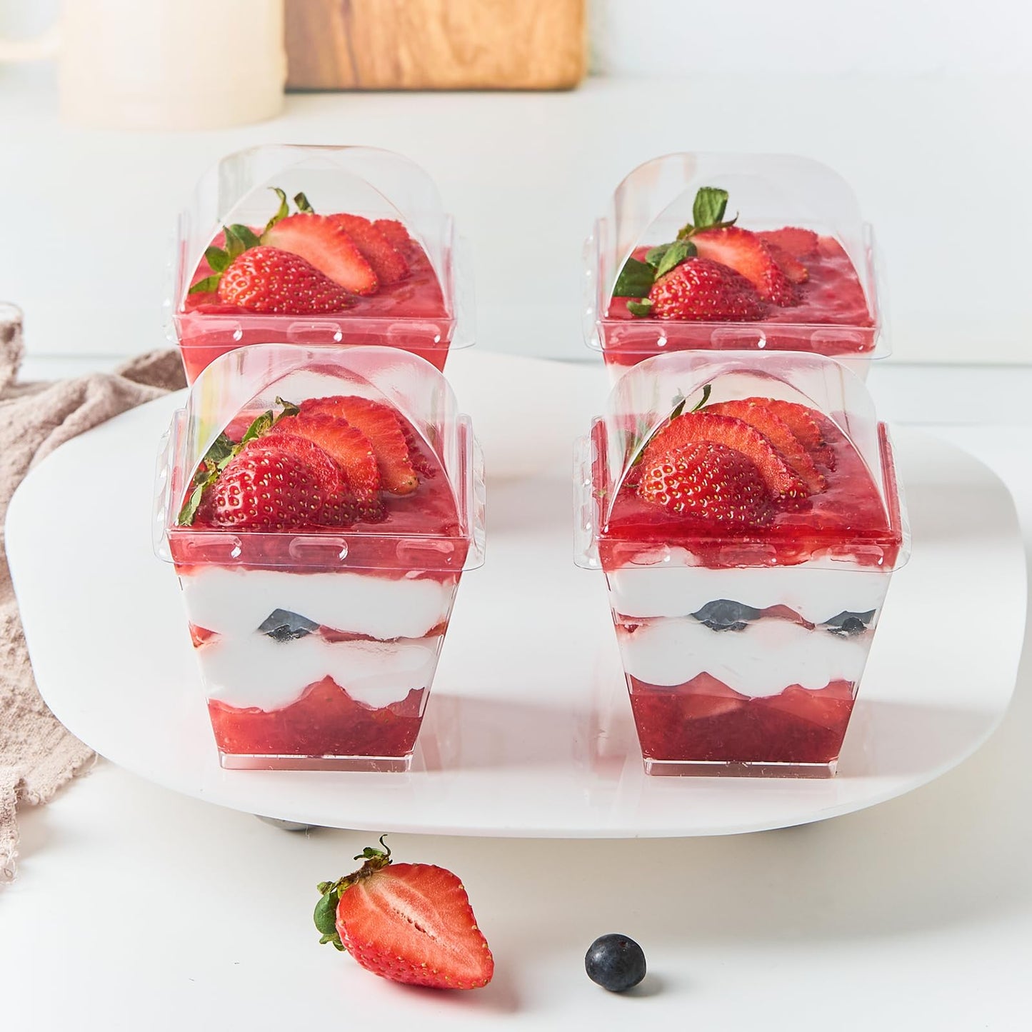 Zezzxu 50 Pack 7 oz Square Dessert Cups with Dome Lids and Spoons, Plastic Pudding Cups with Lids Mini Parfait Shooter Cups for Party Individual Banana Pudding Jello Yogurt Fruit Trifle