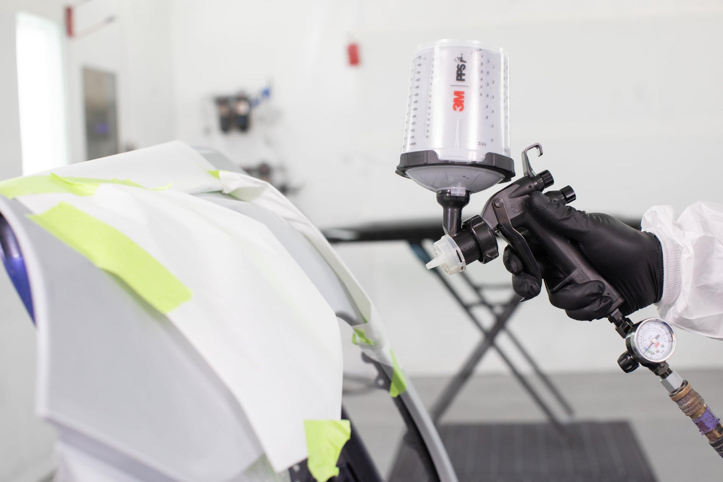 3M Performance Spray Gun 2 with 3M Performance Air Flow Control Valve, 26852, Paint Sprayer use with HVLP Fine Finish Nozzles, for Industrial Paint and Coating Applications