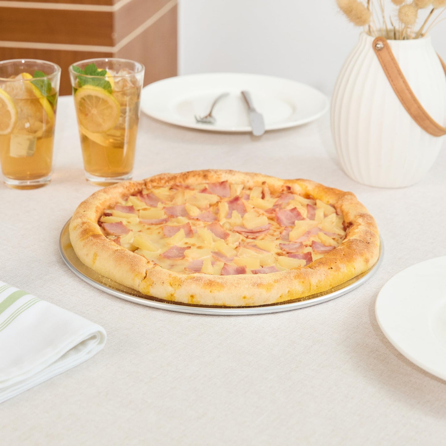 Restaurantware 12 Inch Aluminum Pizza Pan 72 Count Coupe Silver Pizza Pan, Heat Conductive Round Pizza Tray, Lightweight Corrosion-Resistant Serving Tray For Restaurant Or Home Use