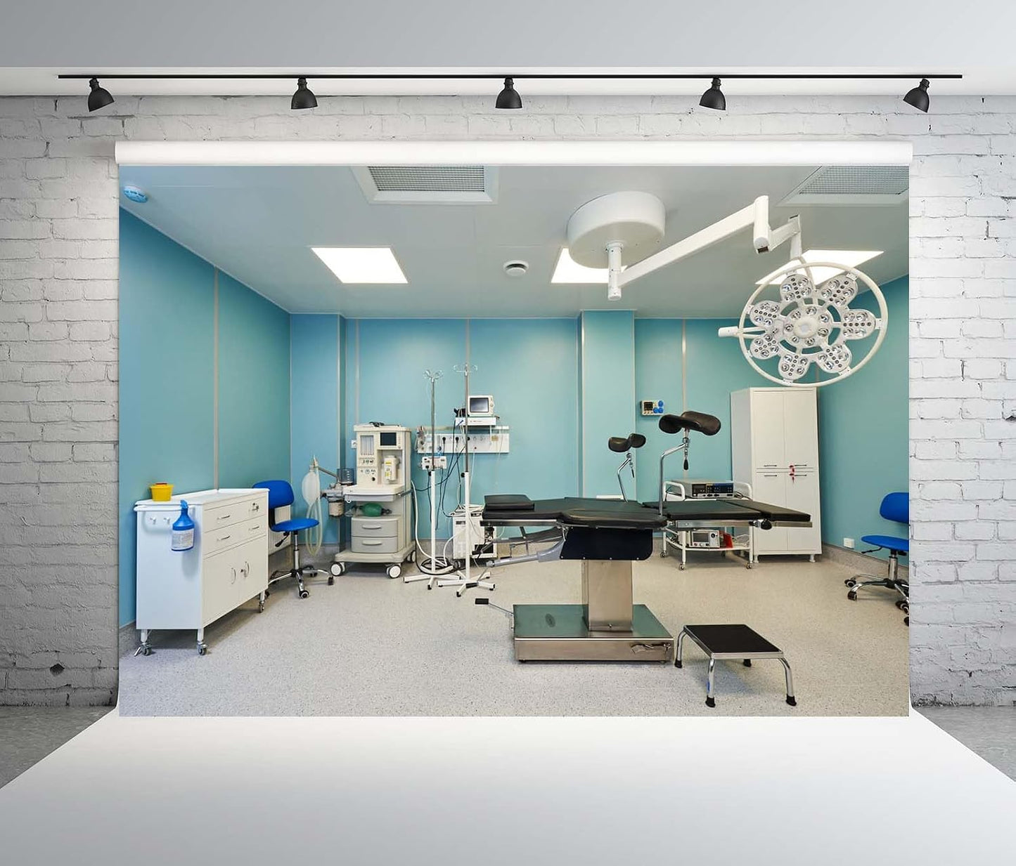 Loccor 7x5ft Fabric Hospital Operating Room Backdrop Doctor Surgery Anesthesia Bed Medical Equipment, Party Decoration
