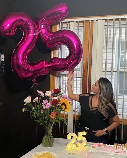 Hot Pink Number 40 Balloon - 40 Inch Birthday Decoration for 40th Celebration | Perfect for Women