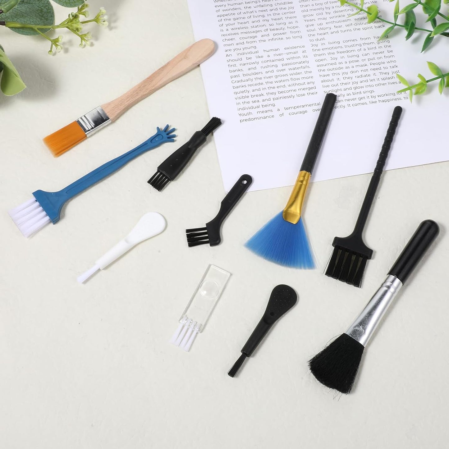 FdcLixuvol 10 Keyboard Brush, Pcs Mini Anti Static Brush Keyboard Cleaning Brushes Kit Nylon Dust Cleaning Brushes