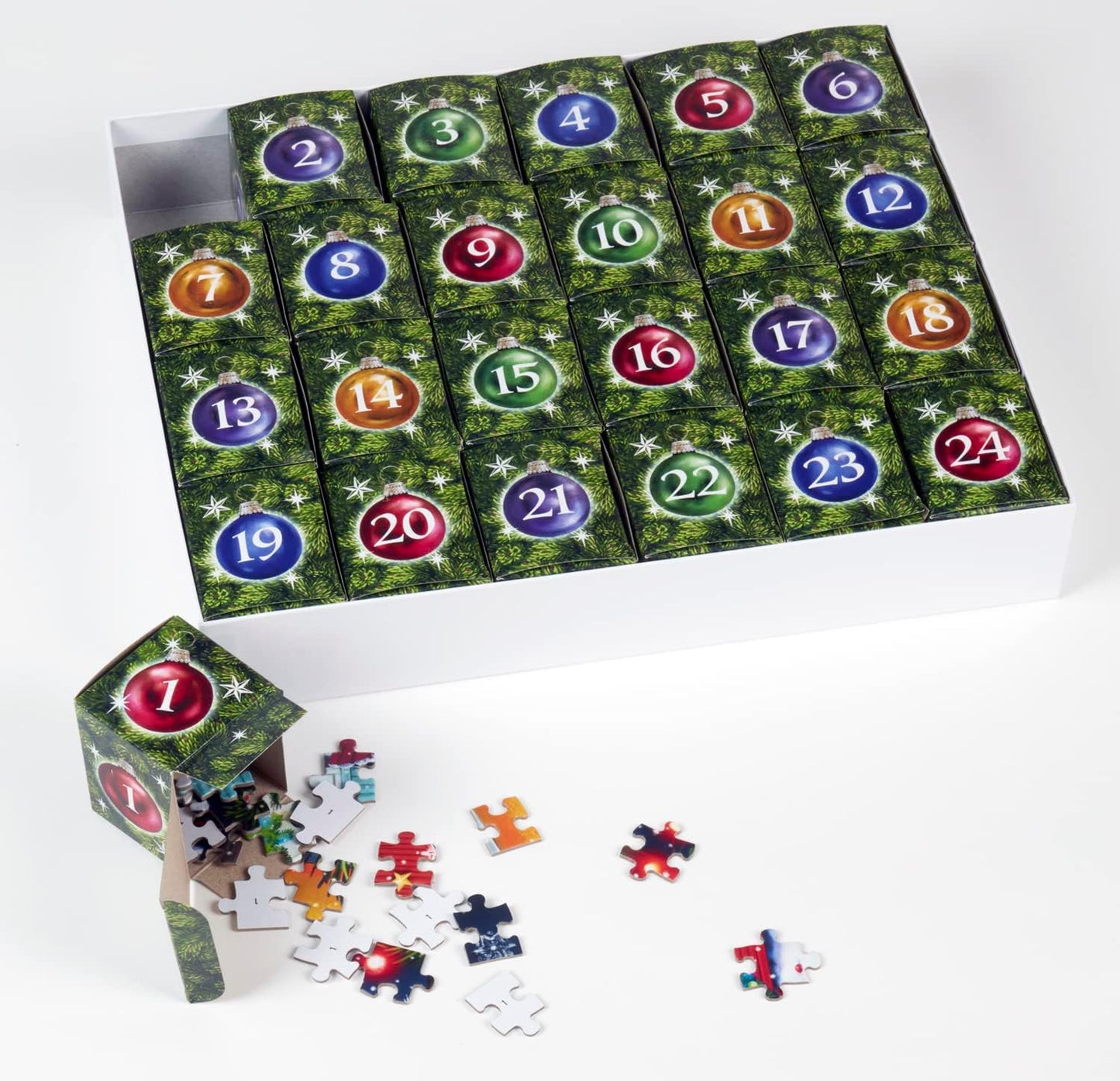 Vermont Christmas Company Jigsaw Puzzle Advent Calendar - 1000 Pieces with 24 Festive Sections
