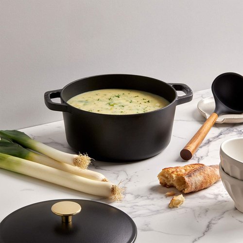 Milo by Kana 3.5-quart Enameled Cast Iron Dutch Oven with Lid | Premium Casserole Cooking Pot | Enamel Coating Inside and Out | Oven Safe and Dishwasher Friendly (Gloss Black with Gold Knob)