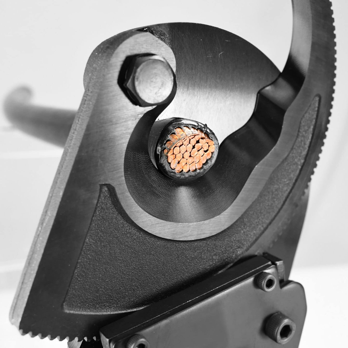 Jameson Ratcheting Cable Cutter | Heavy Duty Industrial Strength | Rated for 750MCM Copper and Aluminum Cables
