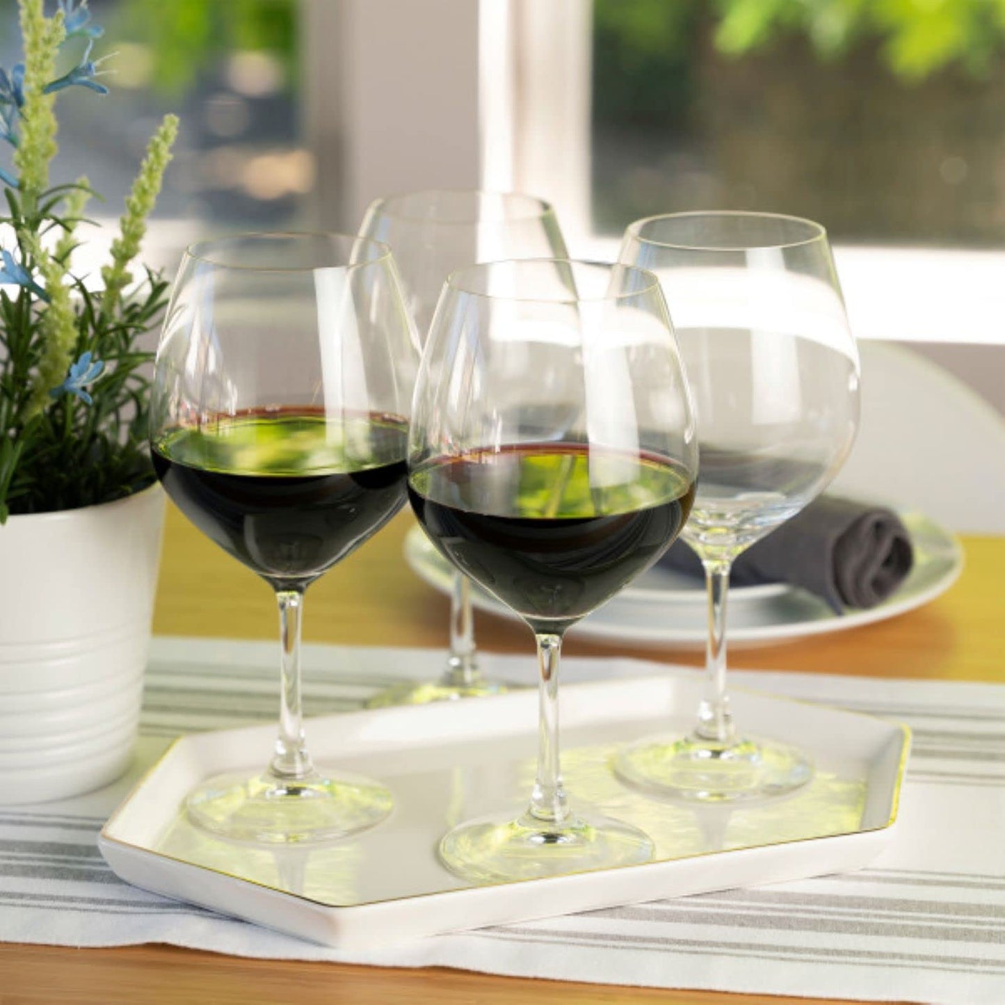 Spiegelau Vino Grande Burgundy Wine Glasses, Large Crystal Clear Red Wine Glasses for Pinot Noir, Elegant Glassware, Wedding Gifts, Birthday Gifts for Women and Men, Home Bar, 25 oz, Set of 4