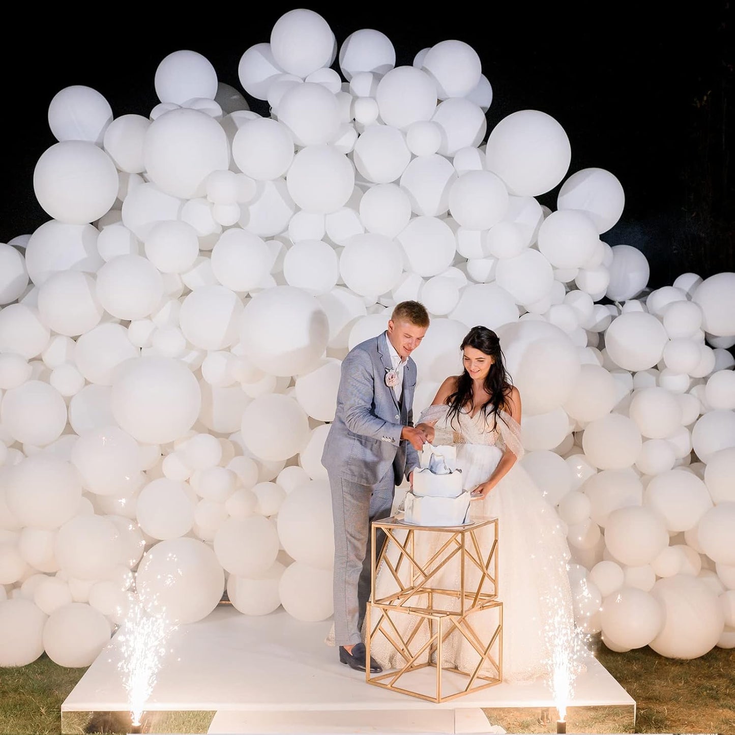 RUBFAC White Balloons - 105 Pcs in 5/10/12/18 Inch Sizes | Perfect for Party Decorations & Events