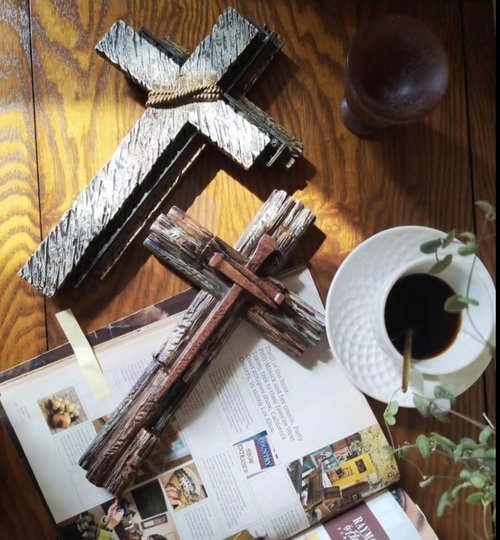 Eagrafts Rustic Wood-Like Resin Wall Cross - Decorative Home Wall Art with Faux Iron Nails