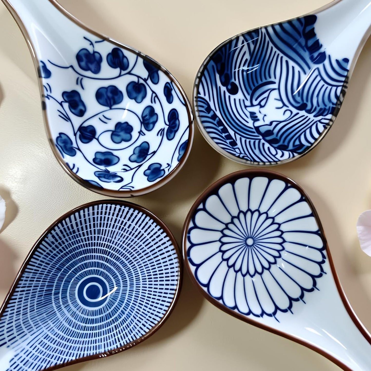 4 PCS Ceramic Soup Spoons, Asian Soup Spoon Chinese Spoon Long Handle Ramen Spoon,Ceramic Spoon Japanese Spoons for Soup Wonton Dumpling Rice Pho Noodle Miso Soup Spoons-Set of 4