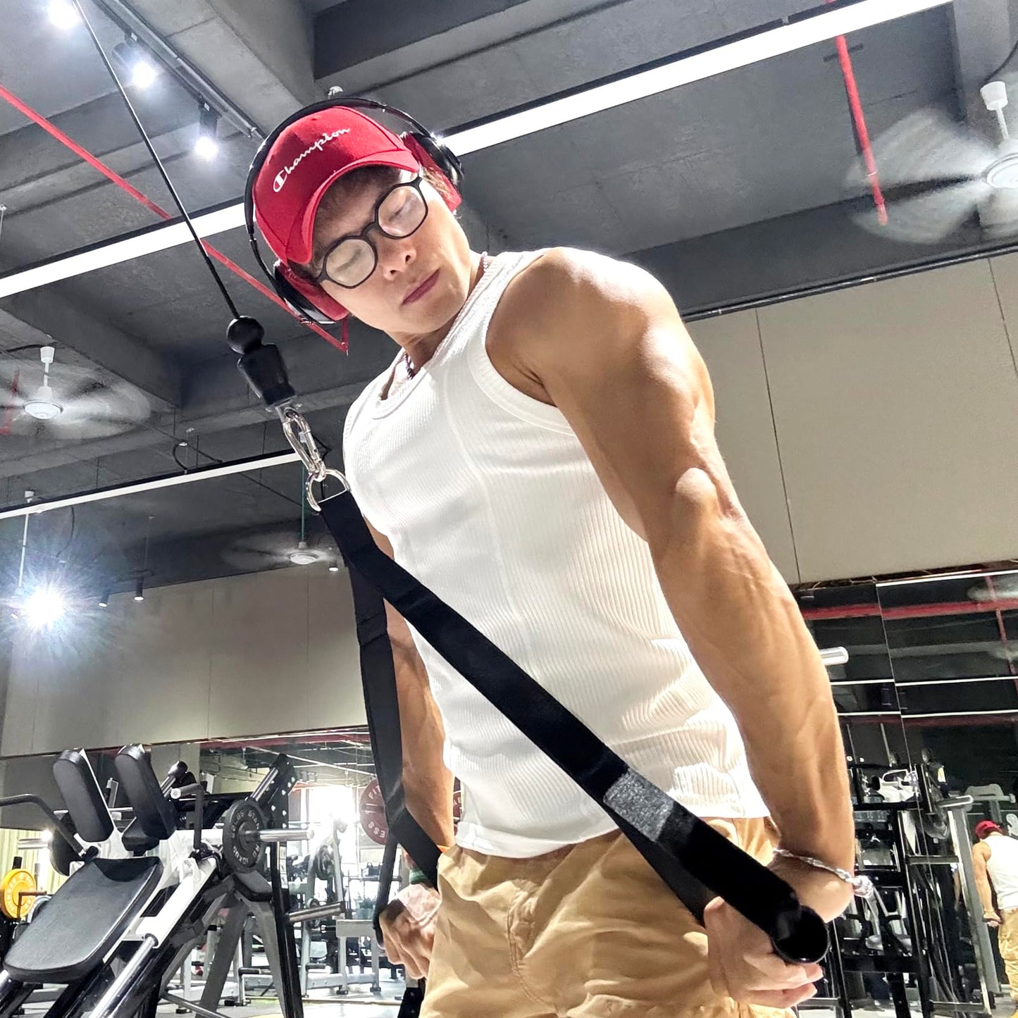 PANTIK Triceps Rope Handles Gym Cable Machine Attachment TPR Anti Slip Handles 2 Loops Long Strap Fit for Pushdowns Face Pulls Crunches Overhead Extensions Biceps Curl