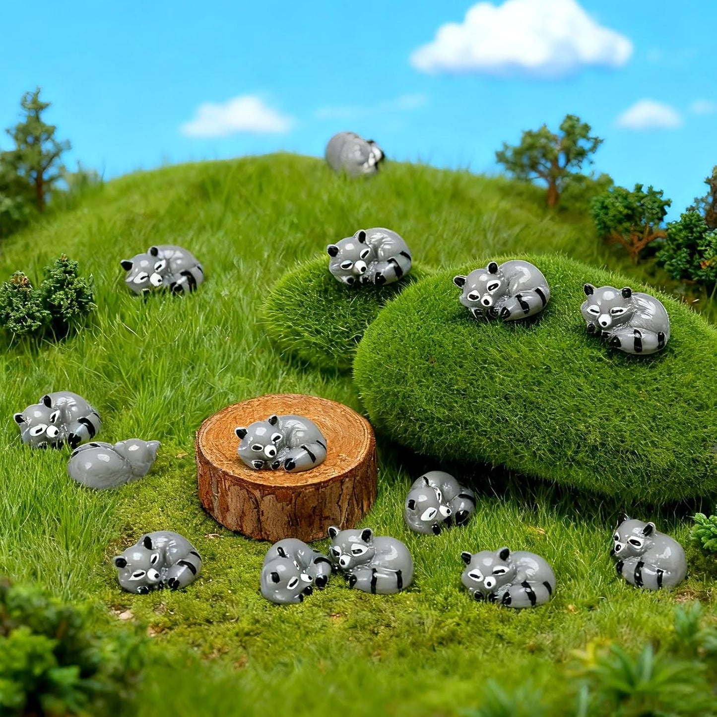 Seenelling Mini Raccoon Figurines - 50 Pcs Cute Resin Tiny Animal Decor for Home & Cabin