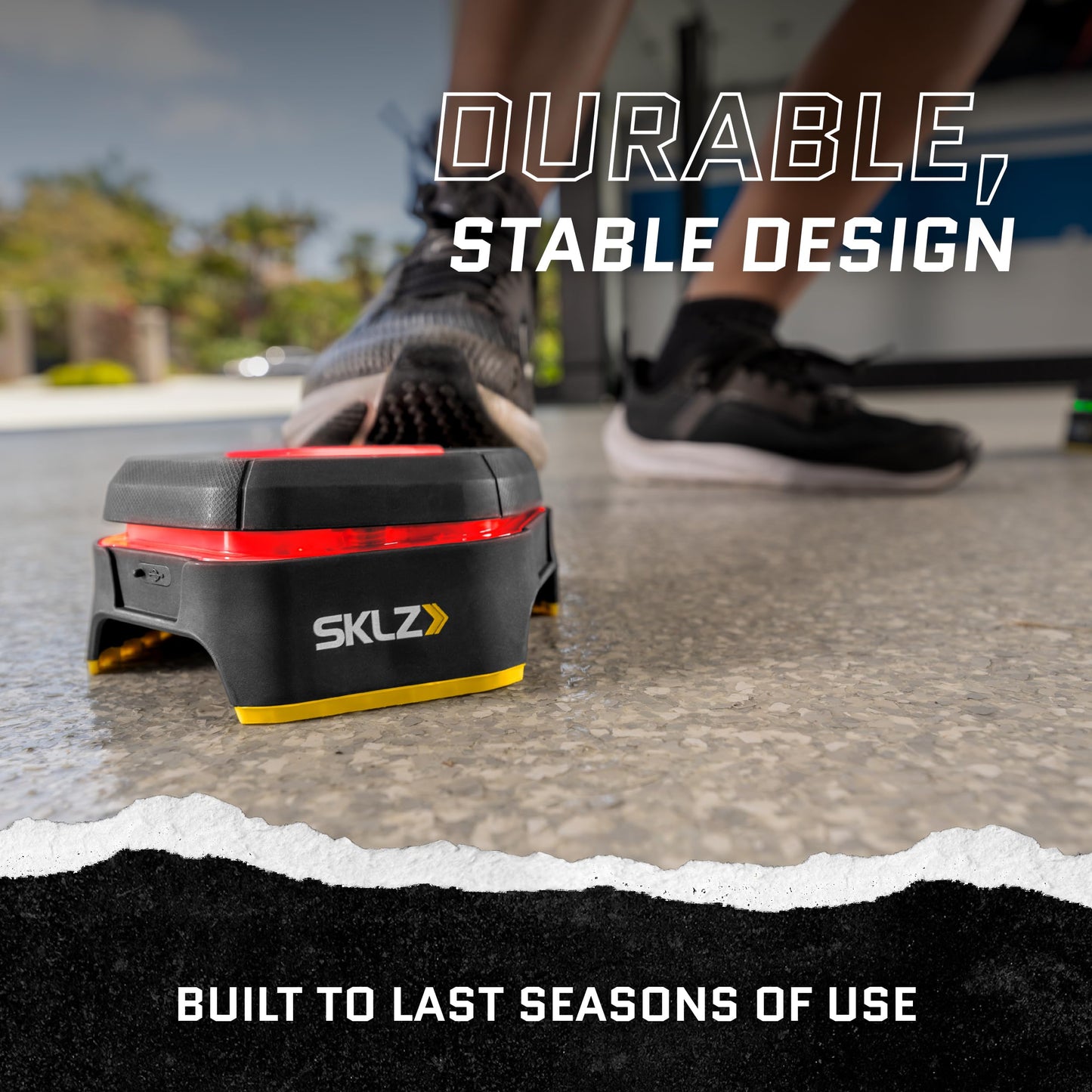 SKLZ Reactive Flash LED Training Pods – Reaction Time, Agility, and Cognitive Training Tool with 4 Games – Multi-Directional Activation, Durable Design for Speed and Hand-Eye Coordination