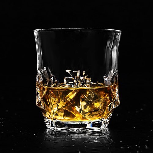 KANARS Whiskey Decanter Sets for Men, 25 Oz Liquor Decanter with 10 Oz Crystal Glasses in Luxury Box for Bourbon Scotch Rum Tequila Vodka, Whisky Gifts for Birthday New Year Father's Day