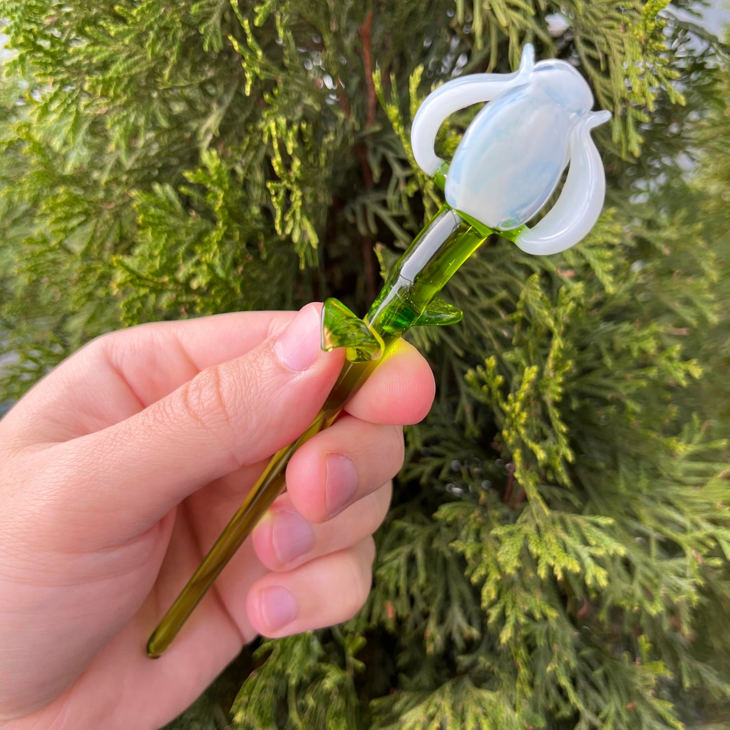White Tulip Flower Figurine – Hand-Blown Murano-Style Sculpture – Art Tulip Ornament for Vase or Shelf – Gift for Women & Home Décor