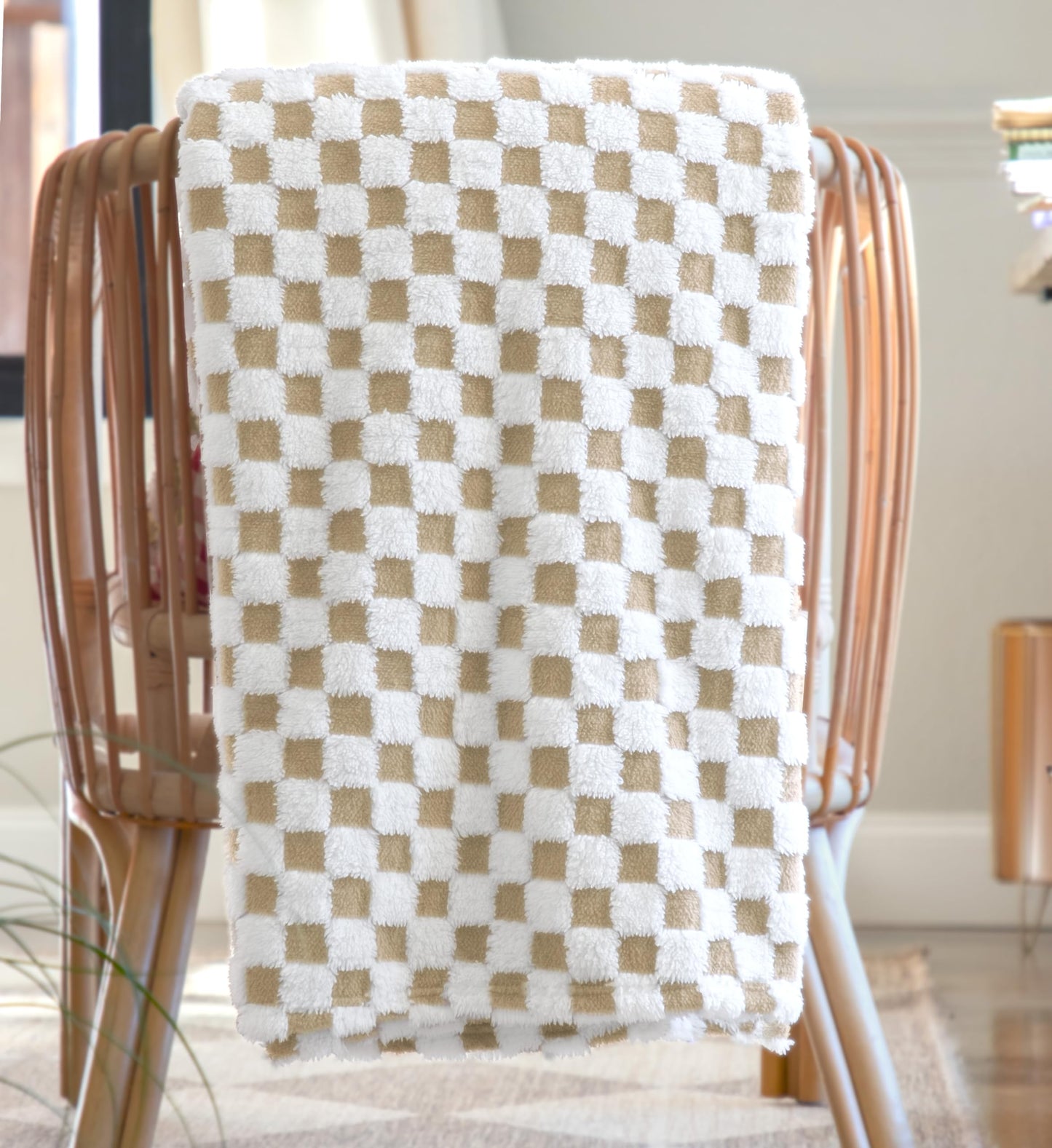 Beige & White Fuzzy Fuzzy Fun 3D Checkered Throw Blanket – Ultra Soft Shaggy Fleece for Cozy Comfort. Beautiful Gift for Women with Style 50 x 65 inches.