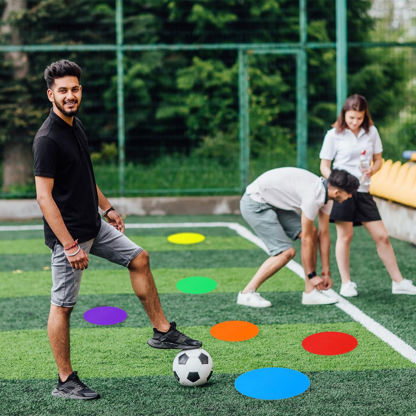 Lemecima 30 Pcs Spot Markers Floor Spots with Bag Non Slip Vinyl Poly Dots for Gym Floor Basketball Football Soccer Sports Speed Agility Training Gym Dance Classroom