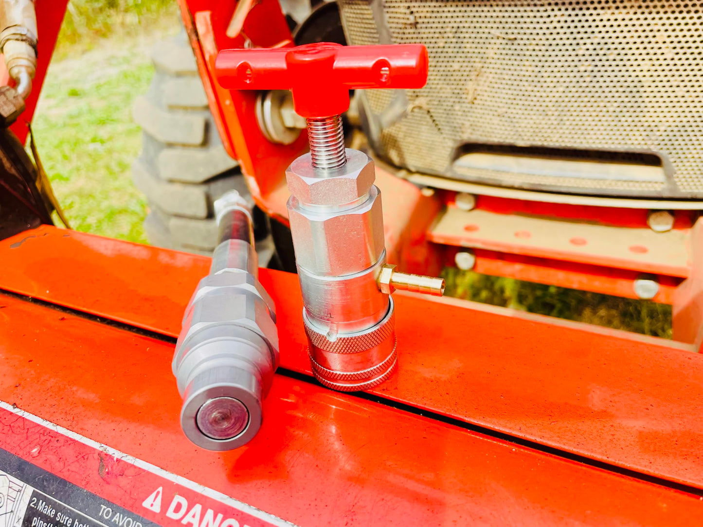 1/2" ISO 16028 Flat Face Skid Steer Male Hydraulic Quick Coupler Pressure Decompression Relief Release Tool by Tractor Relief Tool™