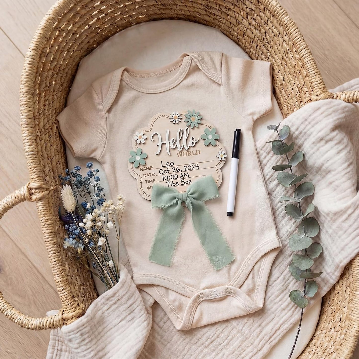 Amyhill Sage Green Bow Hello World Newborn Baby Sign Flower Baby Birth Announcement Sign with Pen Newborn Essentials