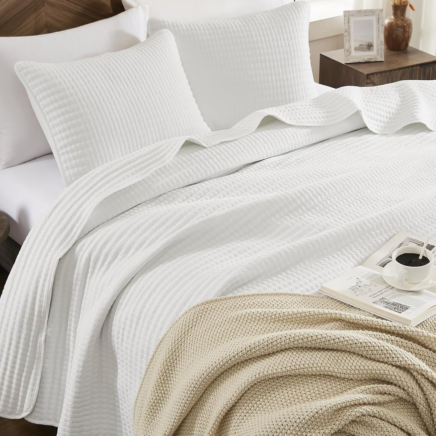 WRENSONGE King Size Quilt Bedding Set - 3 Pieces Lightweight Summer Coverlet with 2 Pillow Shams
