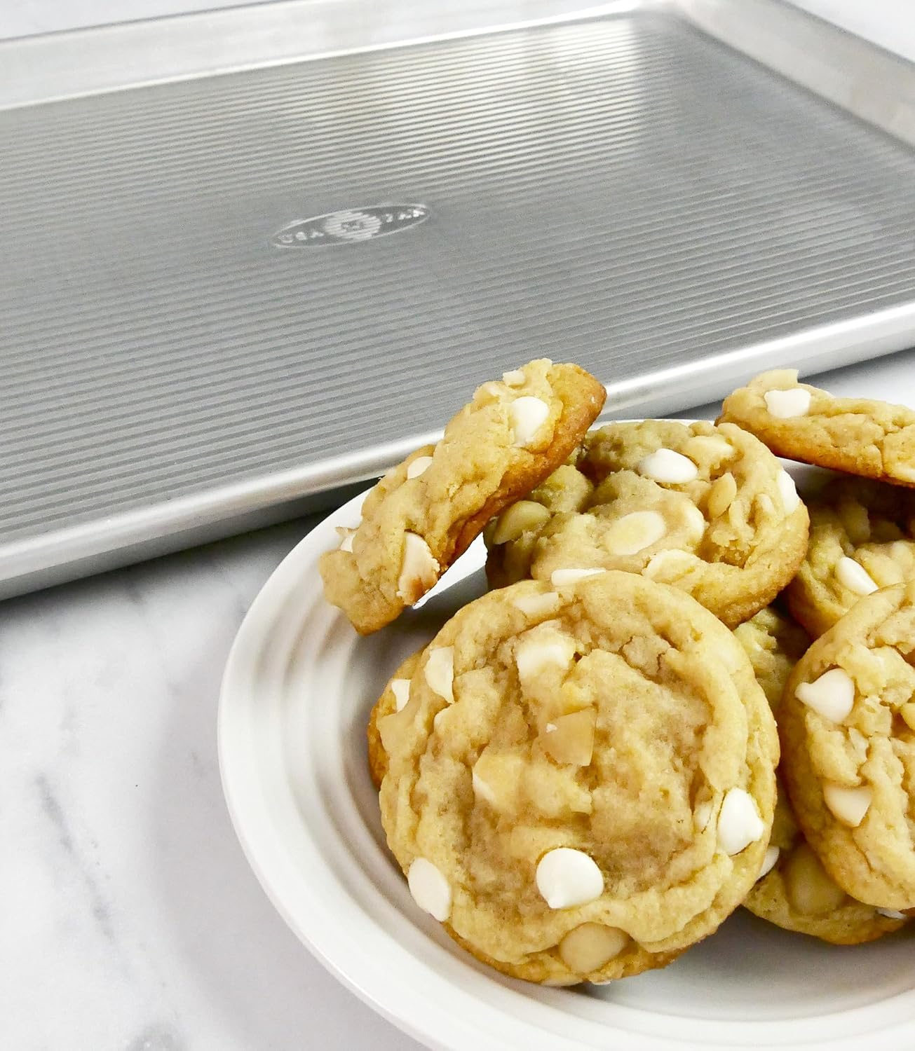 USA Pan | Global Nonstick Aluminum Half Sheet Pan - Durable & Versatile Baking Essential