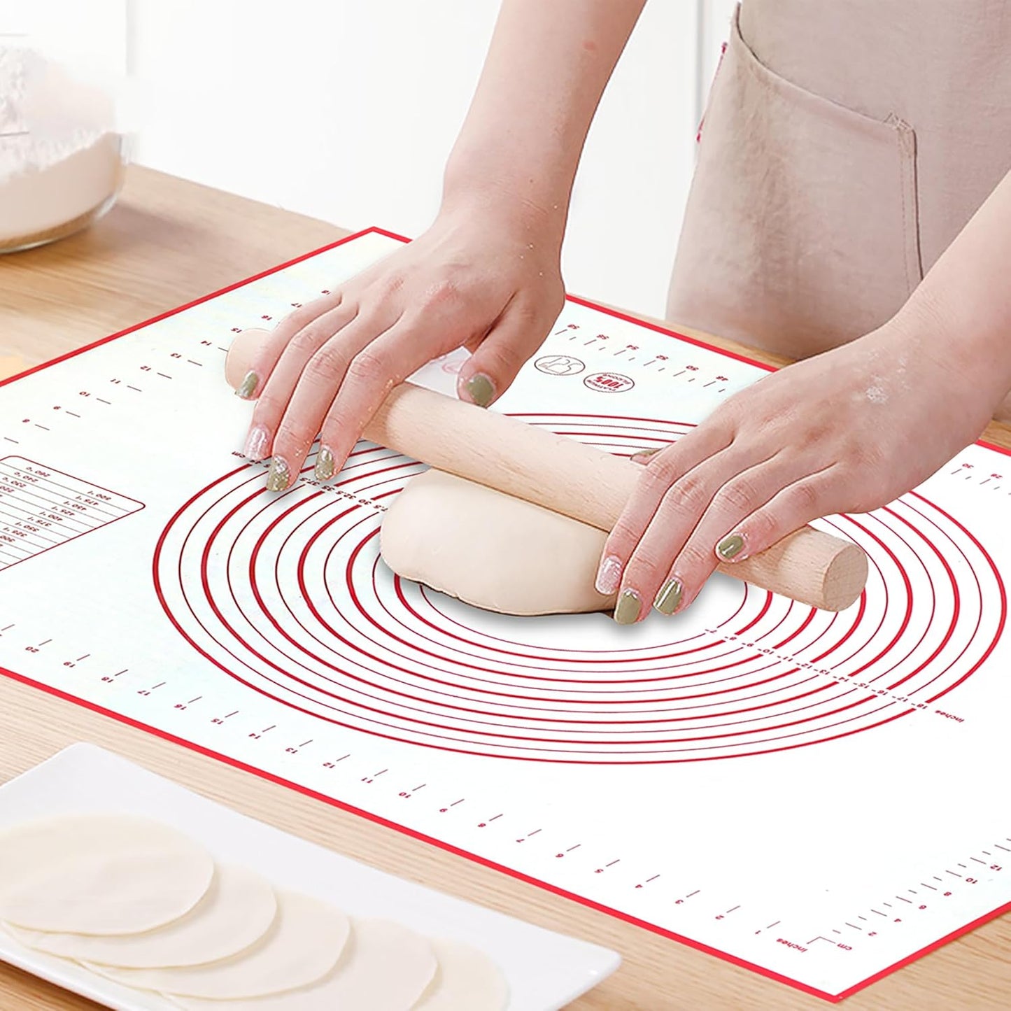 Skiennix Silicone Baking Mat - Super Large 32x24 Inch Non-Stick Pastry Mat with Dough Scraper & Ties