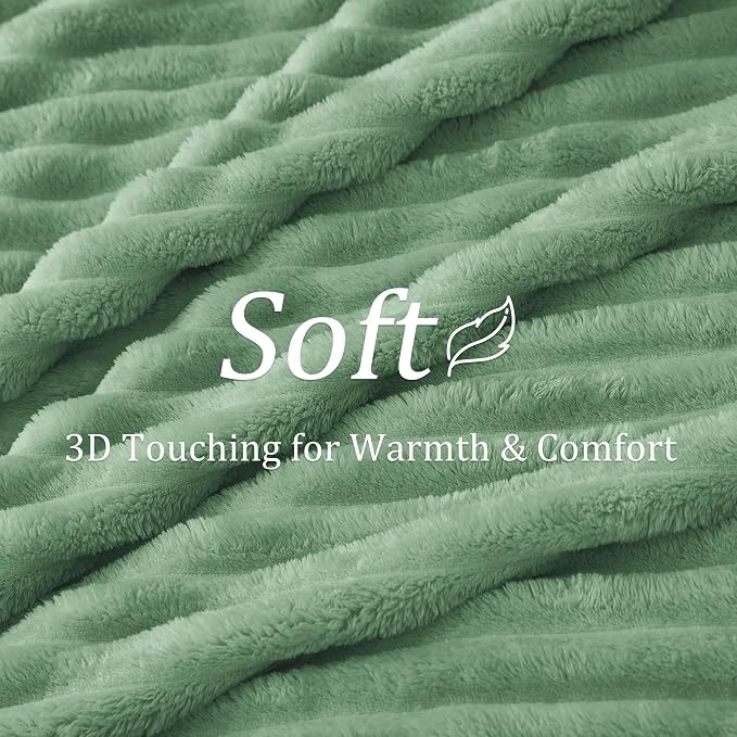 BEDELITE Fleece Throw Blanket for Couch - 300GSM Soft & Warm Fluffy Green Blanket, Decorative and Giftable Striped Blankets for Women, Men, 50"x70"