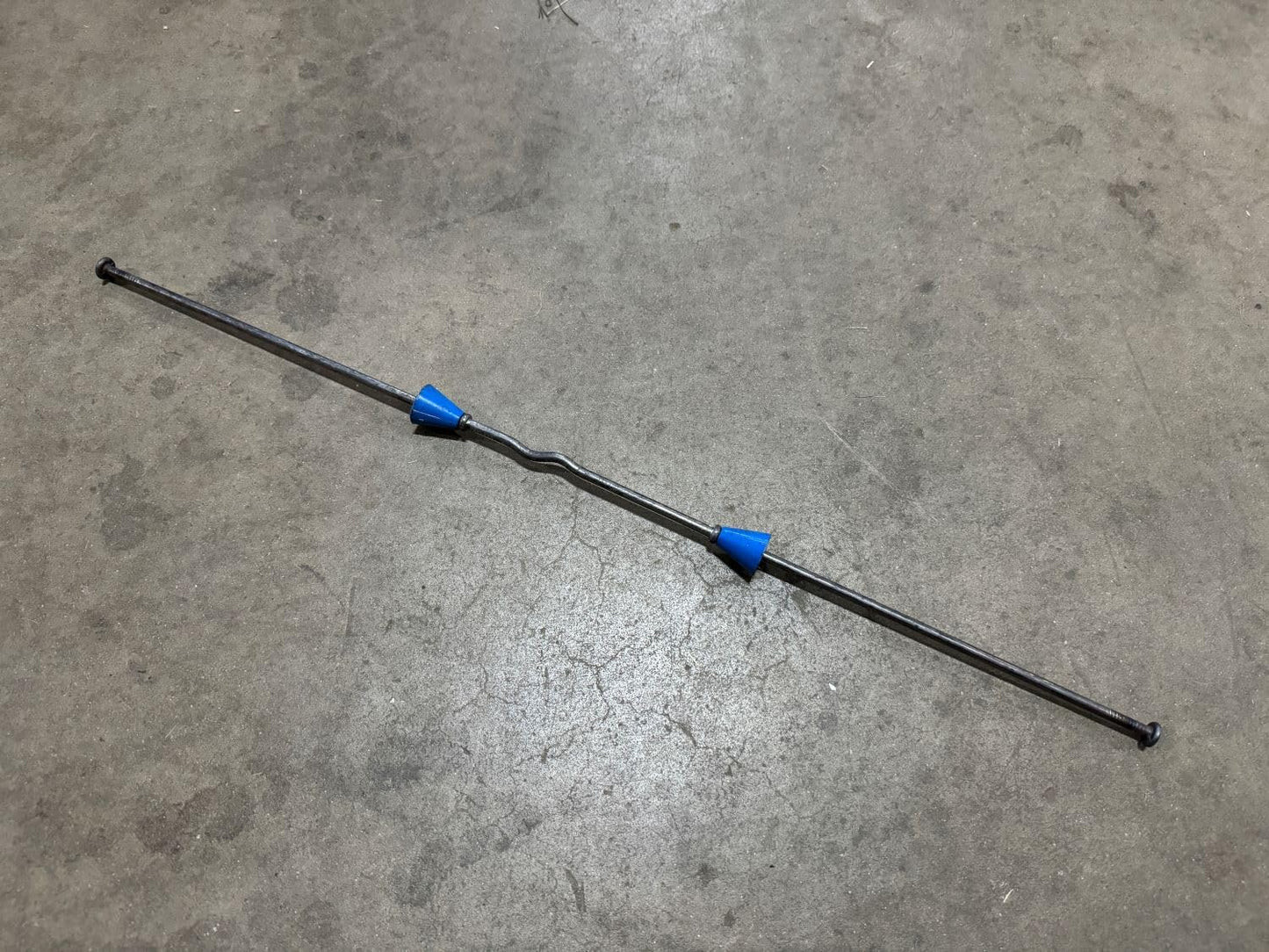 8" Standard Snap Ties for Concrete Forms - 1" Plastic Cones, Integral Heads - 2:1 Safety Factor, 2,250 lbs Working Load - 4 Gauge Steel (Long End - 8.25", 100) - 1 Year Warranty